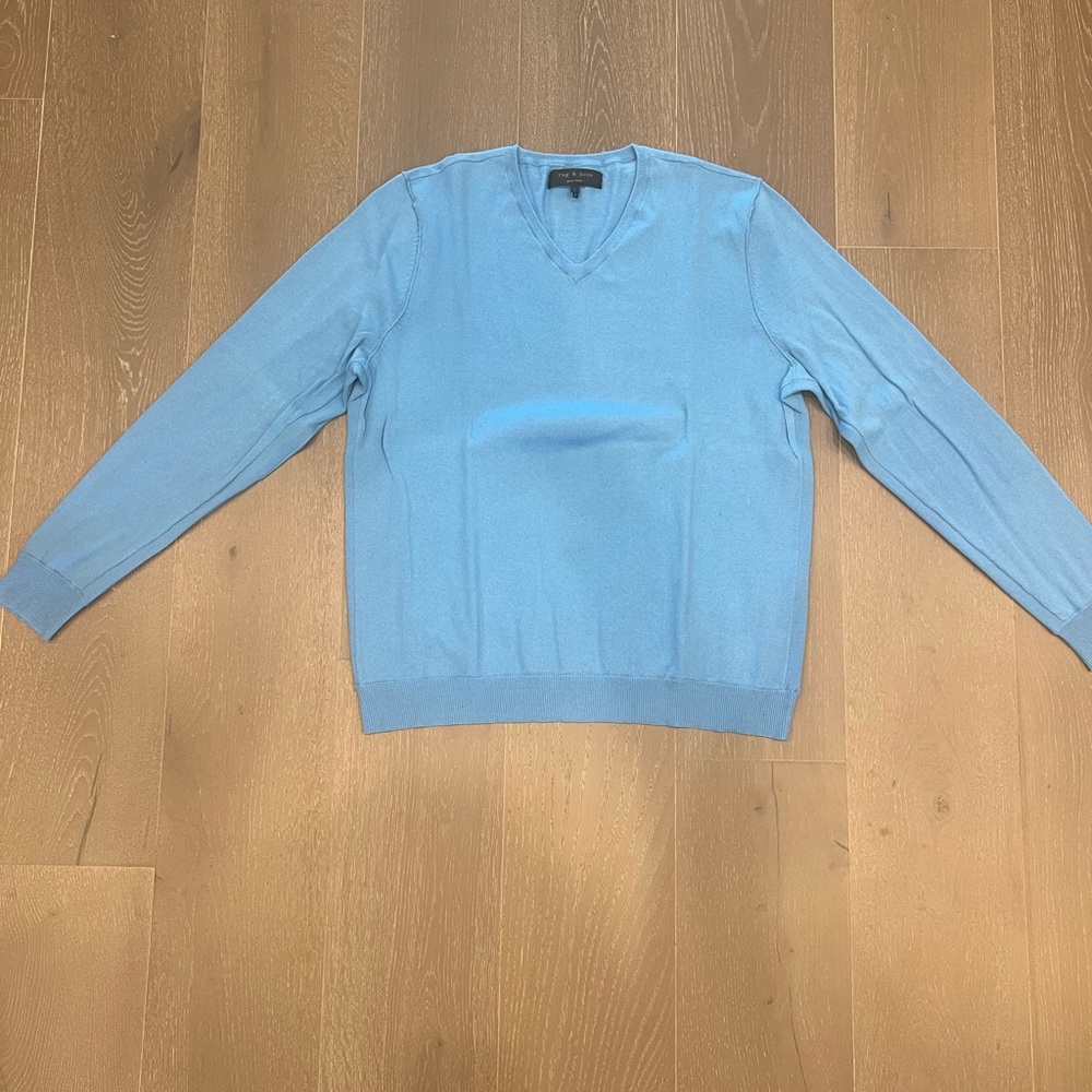 Cashmere sweater light weight perfect for spring